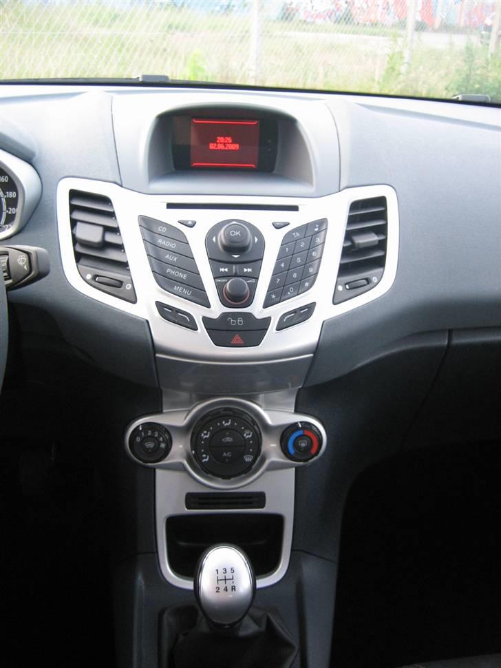 Ford Fiesta 1,6 TDCi Titanium  billede 8