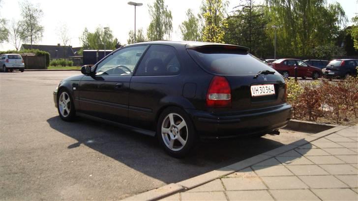 Honda Civic VTI "SOLGT" billede 3