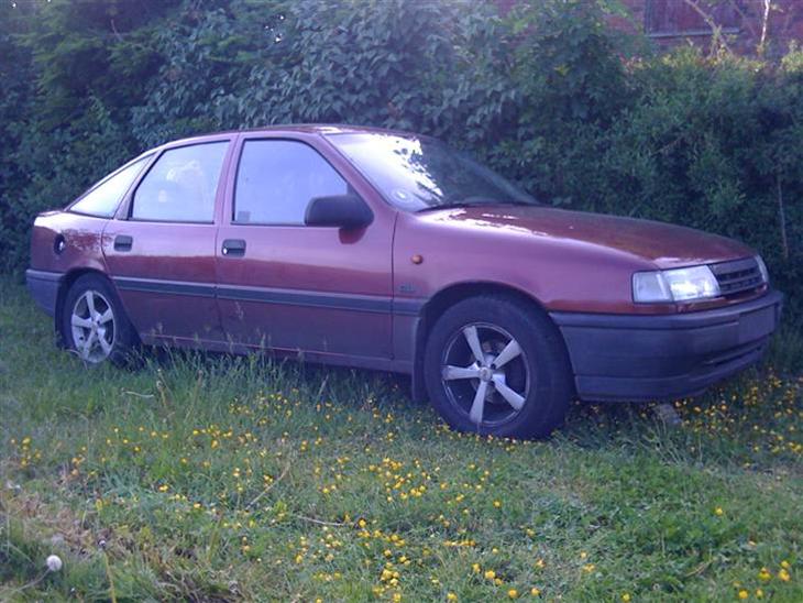 {{currentPhoto.altText}} billede {{currentPhoto.number}}