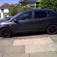 Seat Ibiza 1,4 16v - Solgt