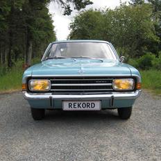 Opel Rekord 1900L Coupe