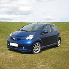 Toyota Aygo 1,0 Komfort Blue TTE *Solgt*