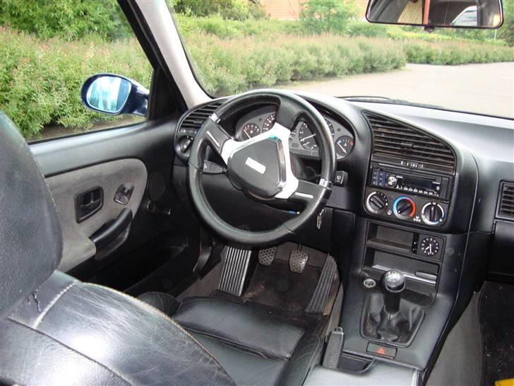 BMW e36 320i *solgt* billede 9