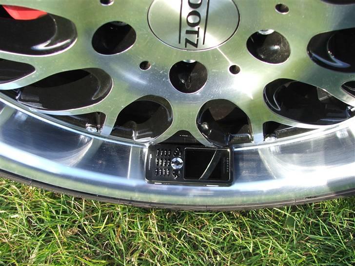 Skoda --octavia rs-- - dotz mugello        235/30   19 tommer billede 16