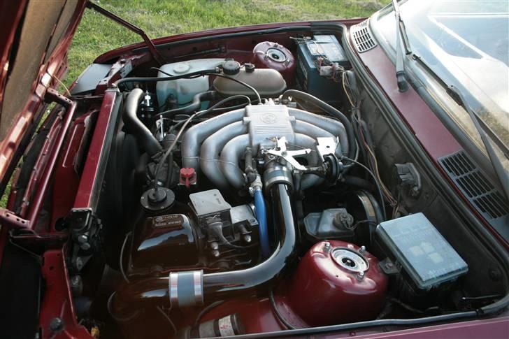 BMW 320I TURBO *SOLGT* billede 2