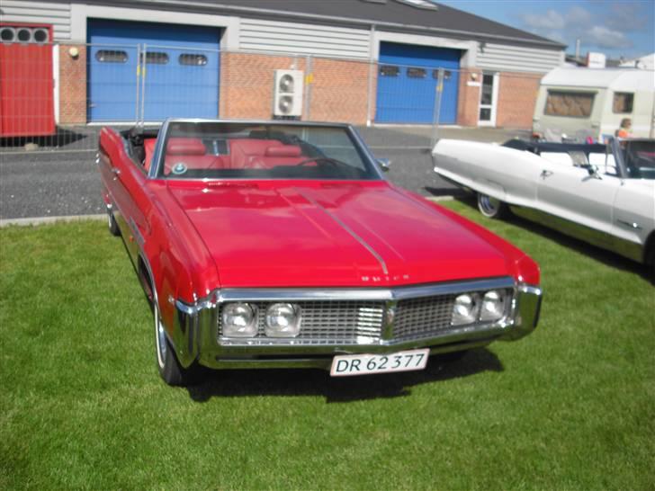 Buick Electra 225 Convertible - Allingåbro motorfestival 09 billede 9