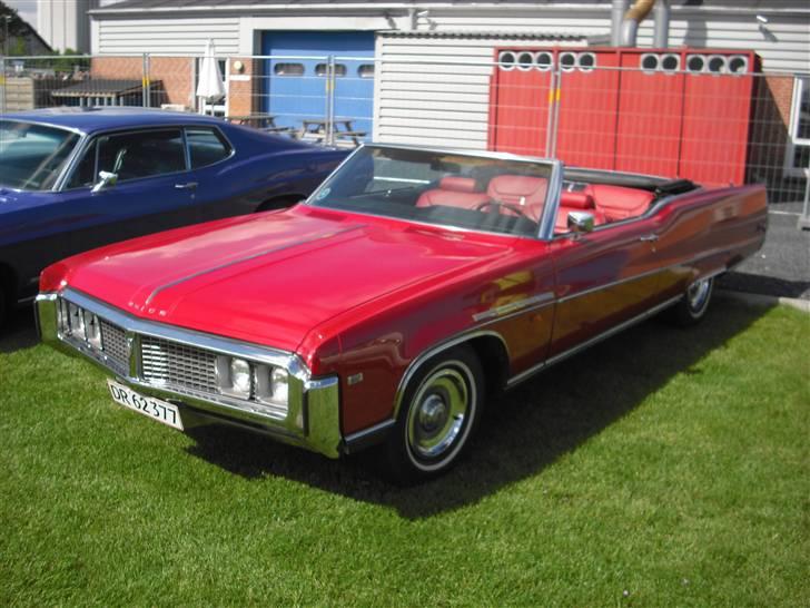 Buick Electra 225 Convertible - Allingåbro motorfestival 09 billede 10