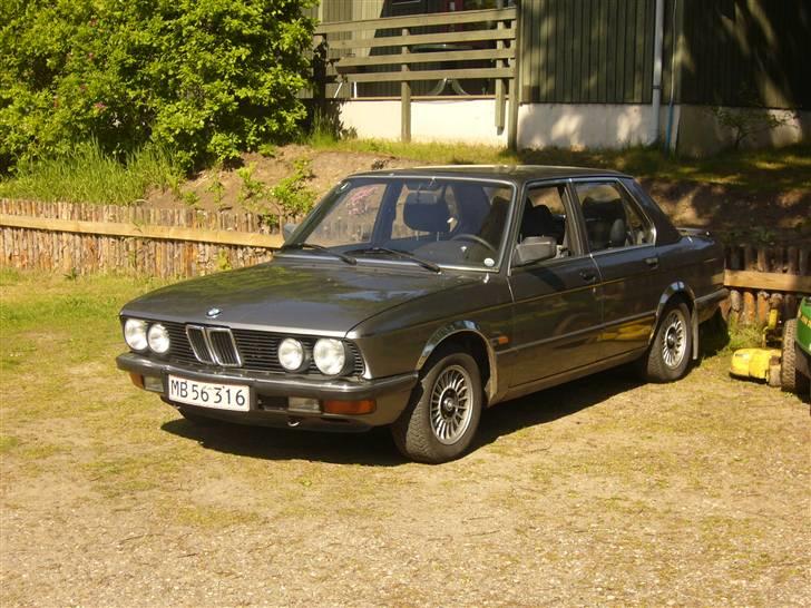 BMW E28 billede 3
