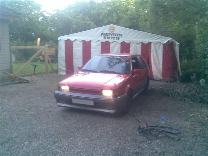 Nissan Sunny GTi 16v billede 1