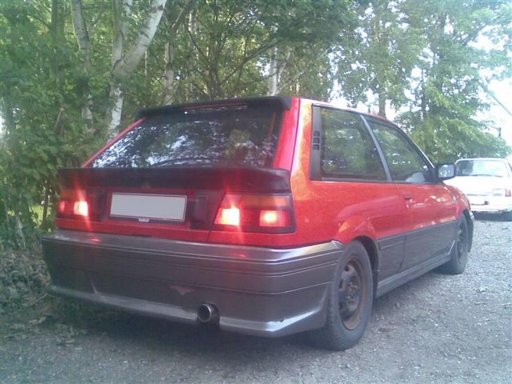 Nissan Sunny GTi 16v billede 2