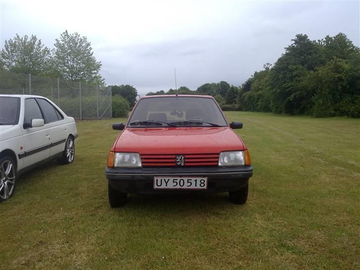 Peugeot 205 1,1colerline Solgt! billede 1