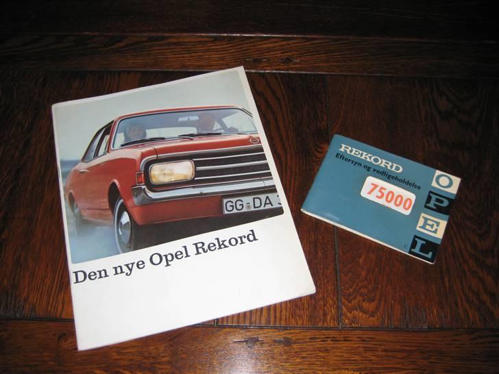 Opel Rekord 1900L Coupe - Salgsbrochure og servicehæfte billede 19