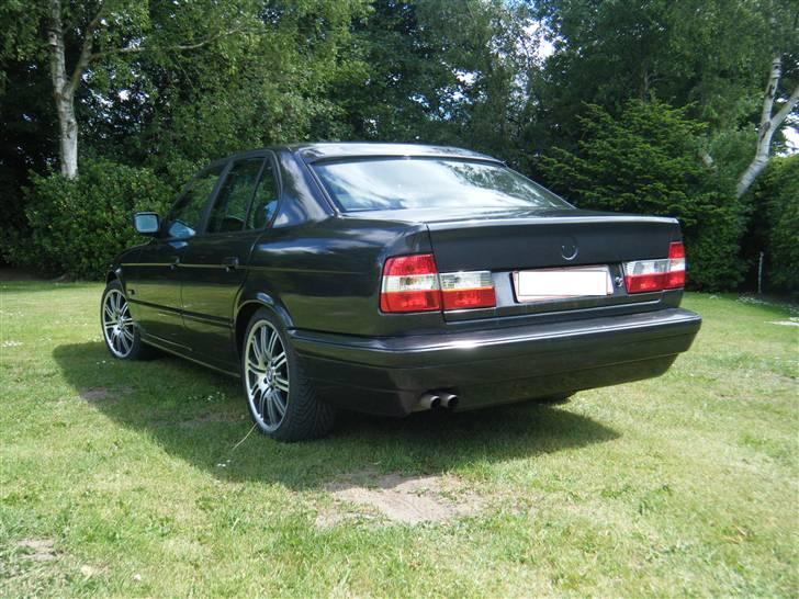 BMW e34 525i 24v (Solgt) billede 2