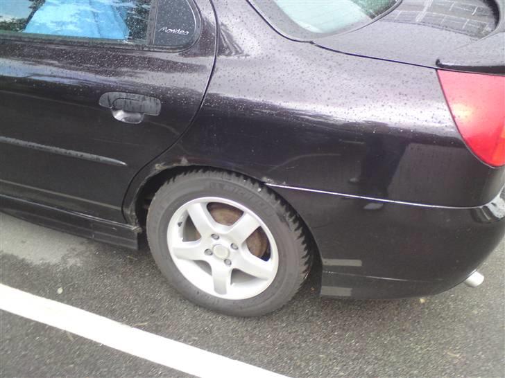 Ford mondeo (total skadet) billede 9