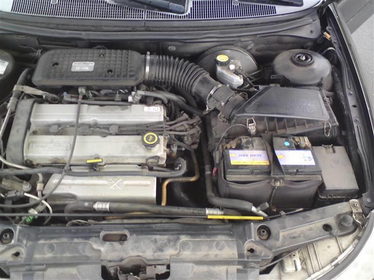 Ford mondeo (total skadet) billede 14