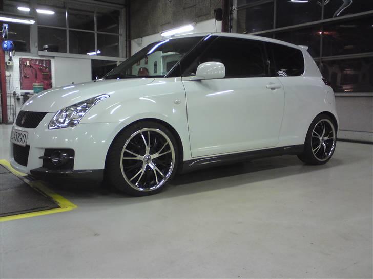 Suzuki Swift - SOLGT billede 10
