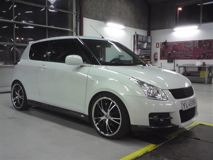 Suzuki Swift - SOLGT billede 11
