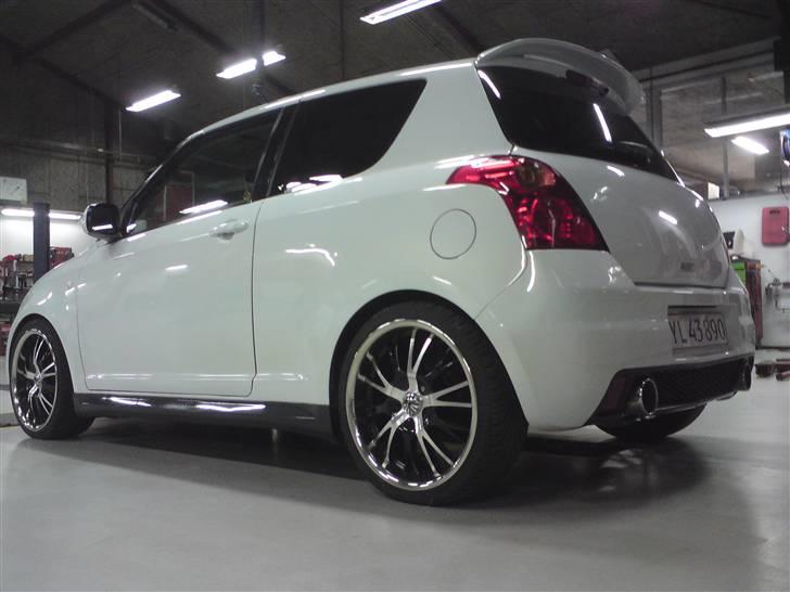 Suzuki Swift - SOLGT billede 12