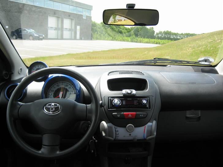 Toyota Aygo 1,0 Komfort Blue TTE *Solgt* billede 6