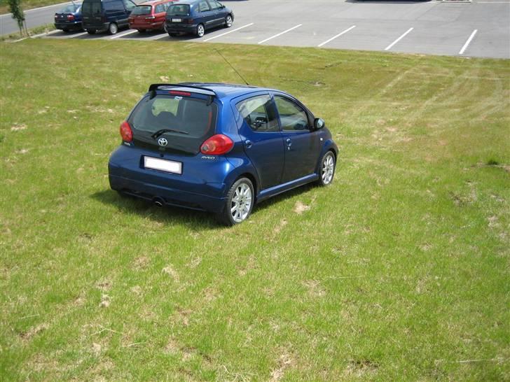 Toyota Aygo 1,0 Komfort Blue TTE *Solgt* billede 19