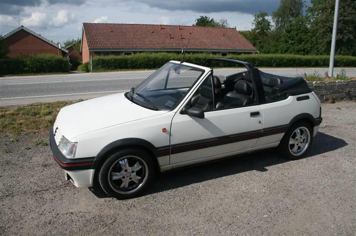 Peugeot 205 CTI. Solgt billede 1