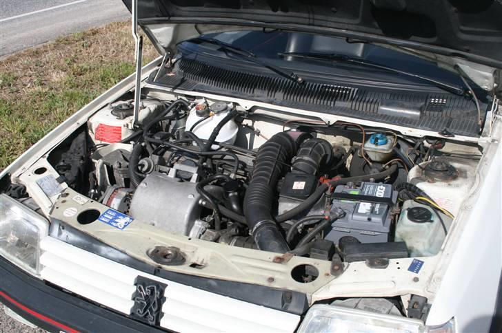 Peugeot 205 CTI. Solgt billede 5