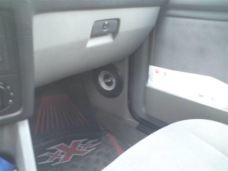 BMW 325i solgt billede 9