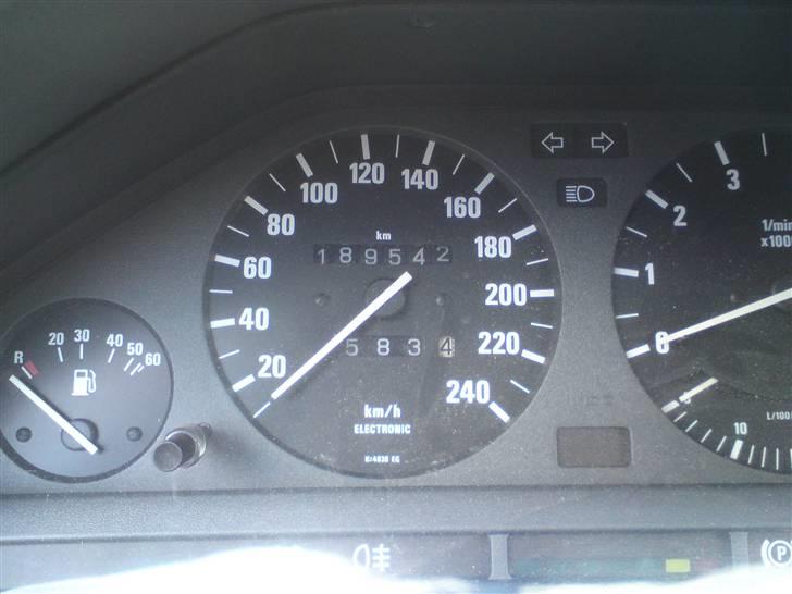 BMW 325i solgt billede 13