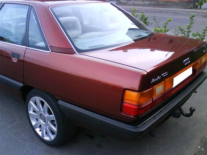 Audi 100 2,3 SOLGT billede 10