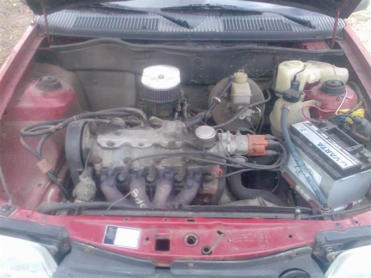 Opel Kadett ¤DØD¤ - den fylder sgu ik meget den motor.. men den kan arbejde billede 6