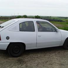 Opel Kadett E 1,4i solgt