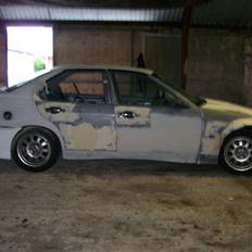 BMW E36 320i - solgt