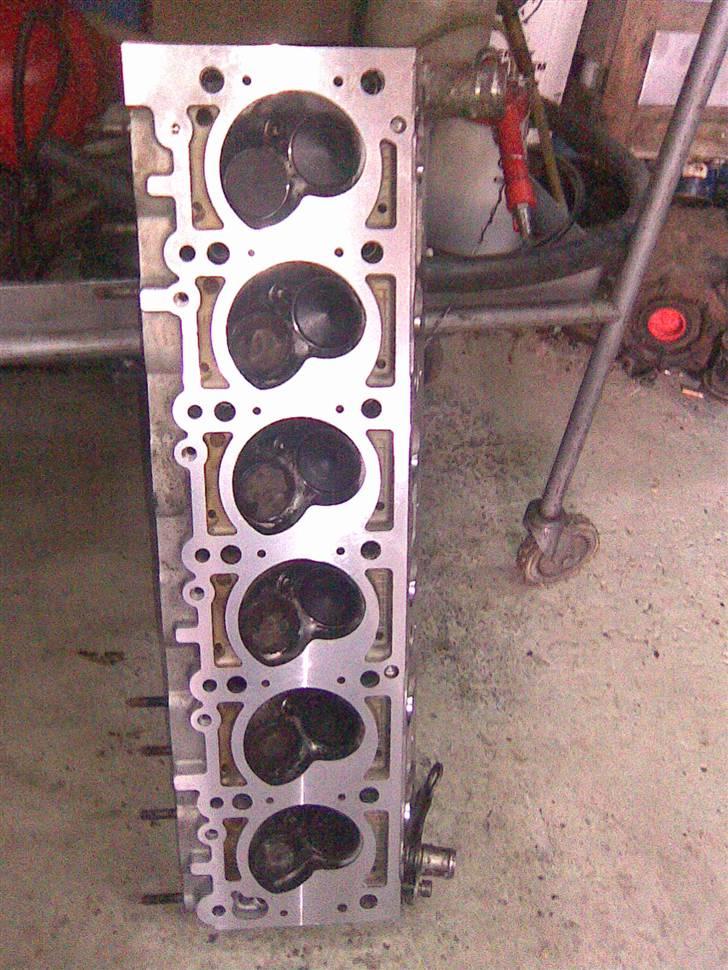 Mercedes Benz 190E 3,0 til DRIFT - Det nye topstykke billede 11