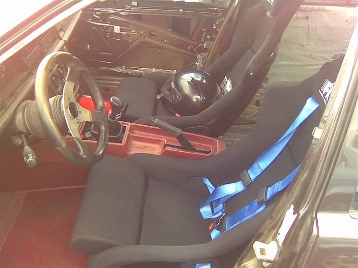 Mercedes Benz 190E 3,0 til DRIFT - Den nye kabine billede 17