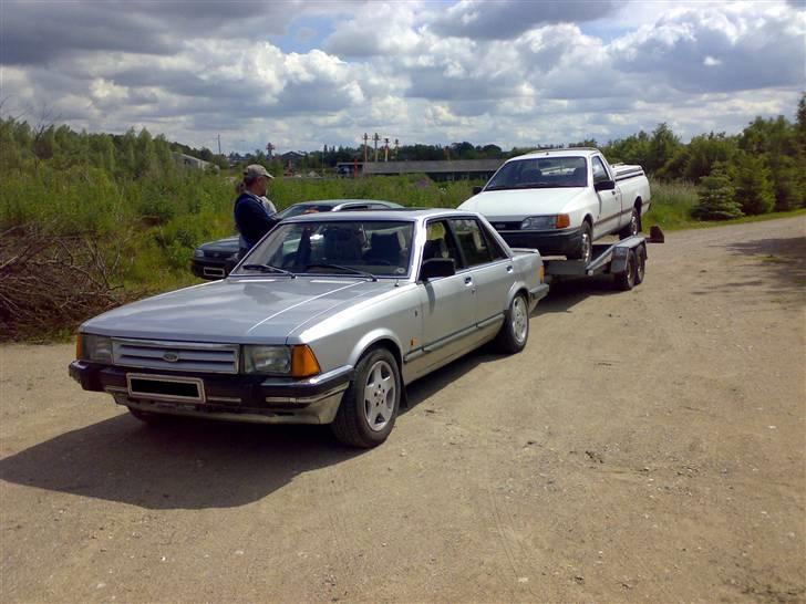 Ford Sierra P100 1,8TD.(SOLGT) - Ikke noget man ser hver dag på landevejen :-) billede 8