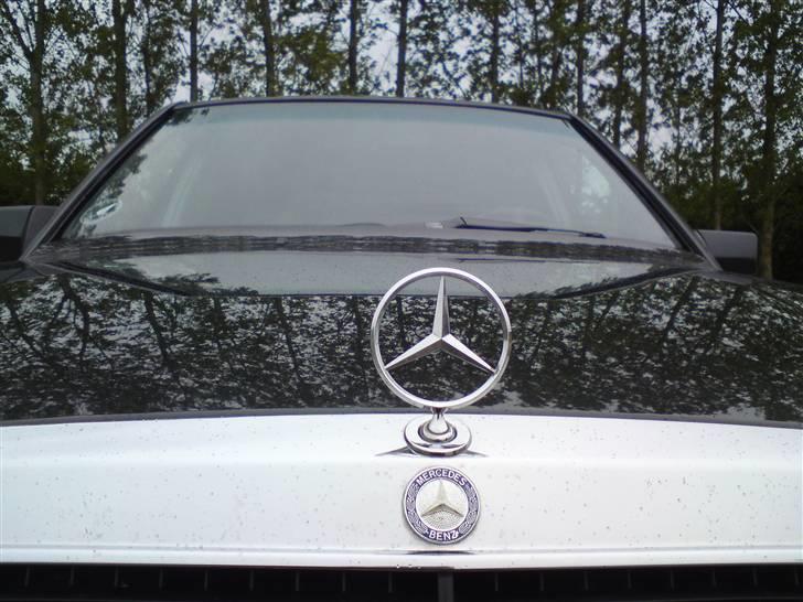 Mercedes Benz 124 230E billede 1