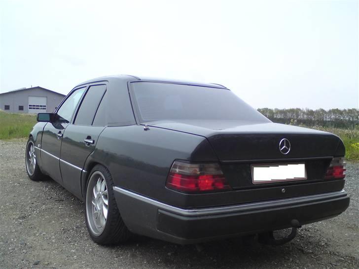 Mercedes Benz 124 230E billede 7