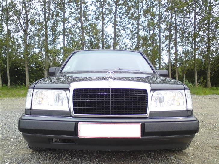 Mercedes Benz 124 230E billede 10