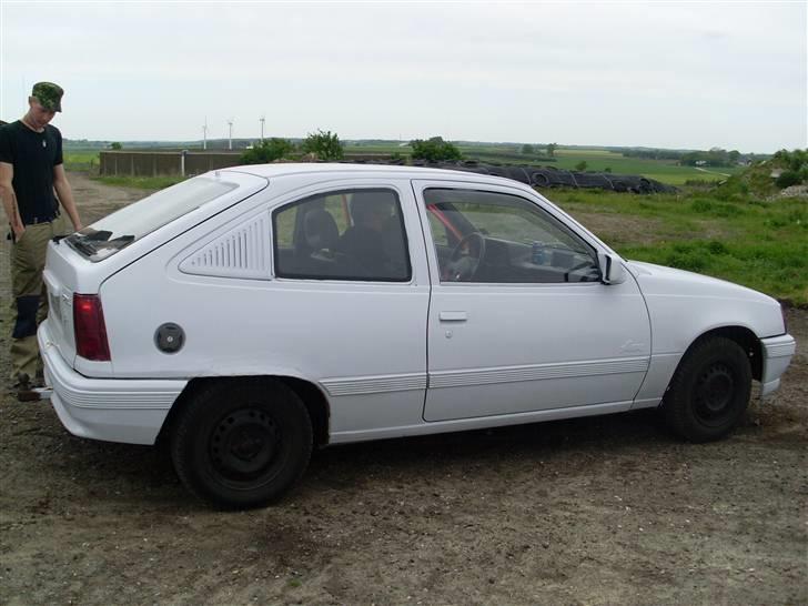 Opel Kadett E 1,4i solgt billede 2