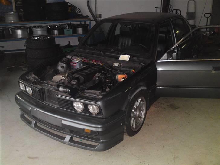 BMW E30 M50 SOLGT billede 4