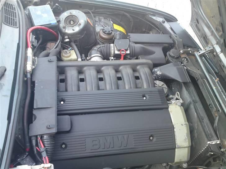 BMW E30 M50 SOLGT billede 7