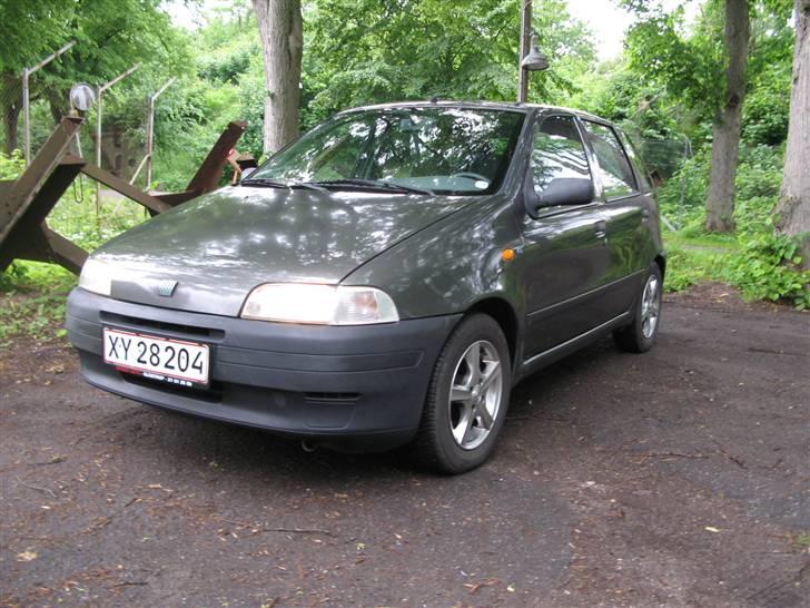 Fiat punto (Solgt/skrot) billede 1
