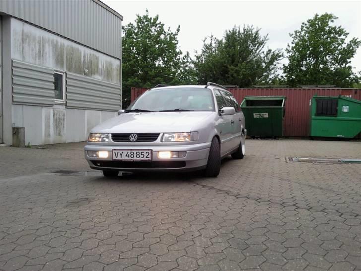 VW Passat 3A - beklager bilen ikke er vasket. billede 2