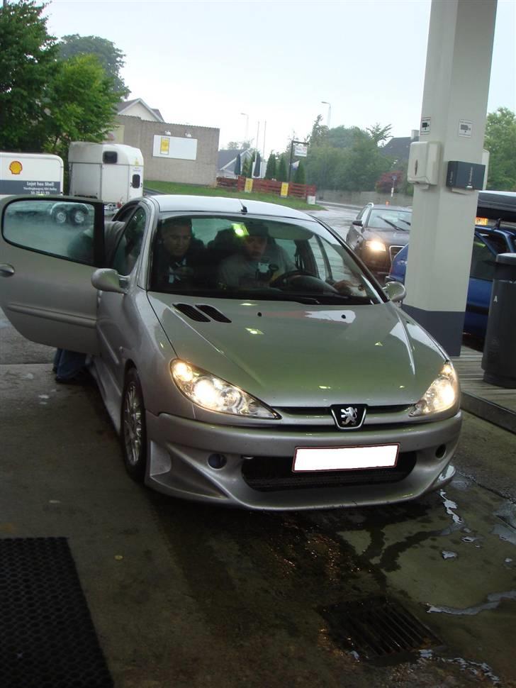 Peugeot 206 SOLGT - Fuck hvor er den ikke køn med nutidens øjne billede 7