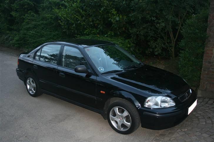 Honda Civic 1.5 VTEC billede 2