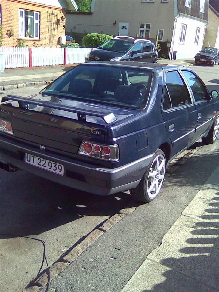 Peugeot 405 2.0 i SOLGT billede 4