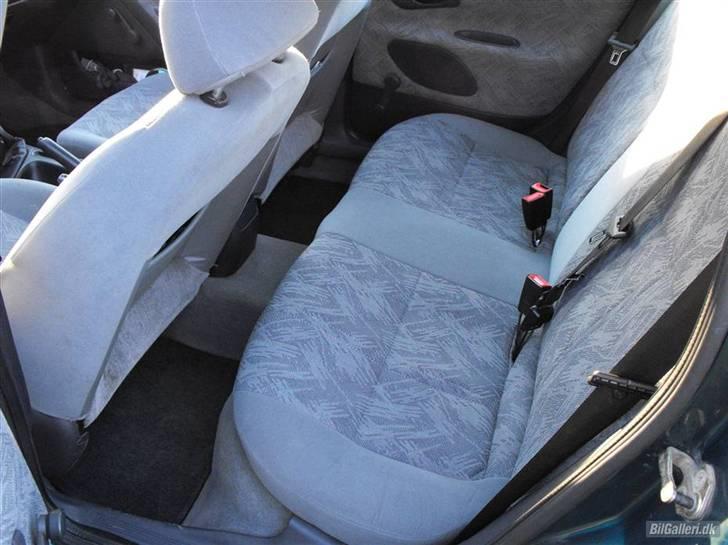 Ford Mondeo 1,8 " Totalskadet" billede 7