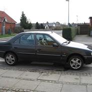 Peugeot 405