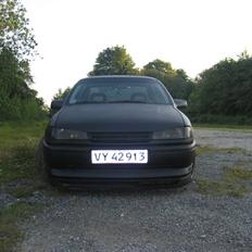 Opel Vectra A 1,8 Solgt