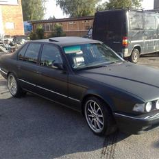 BMW E32 735i **SOLGT**